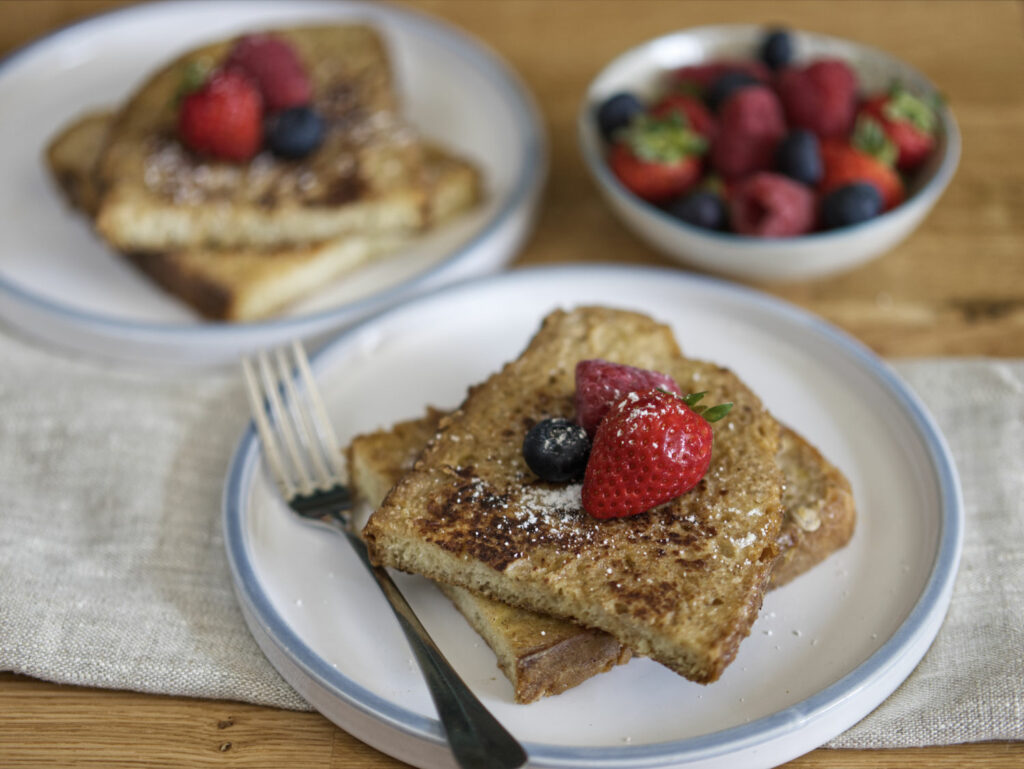 French toast with fresh berries